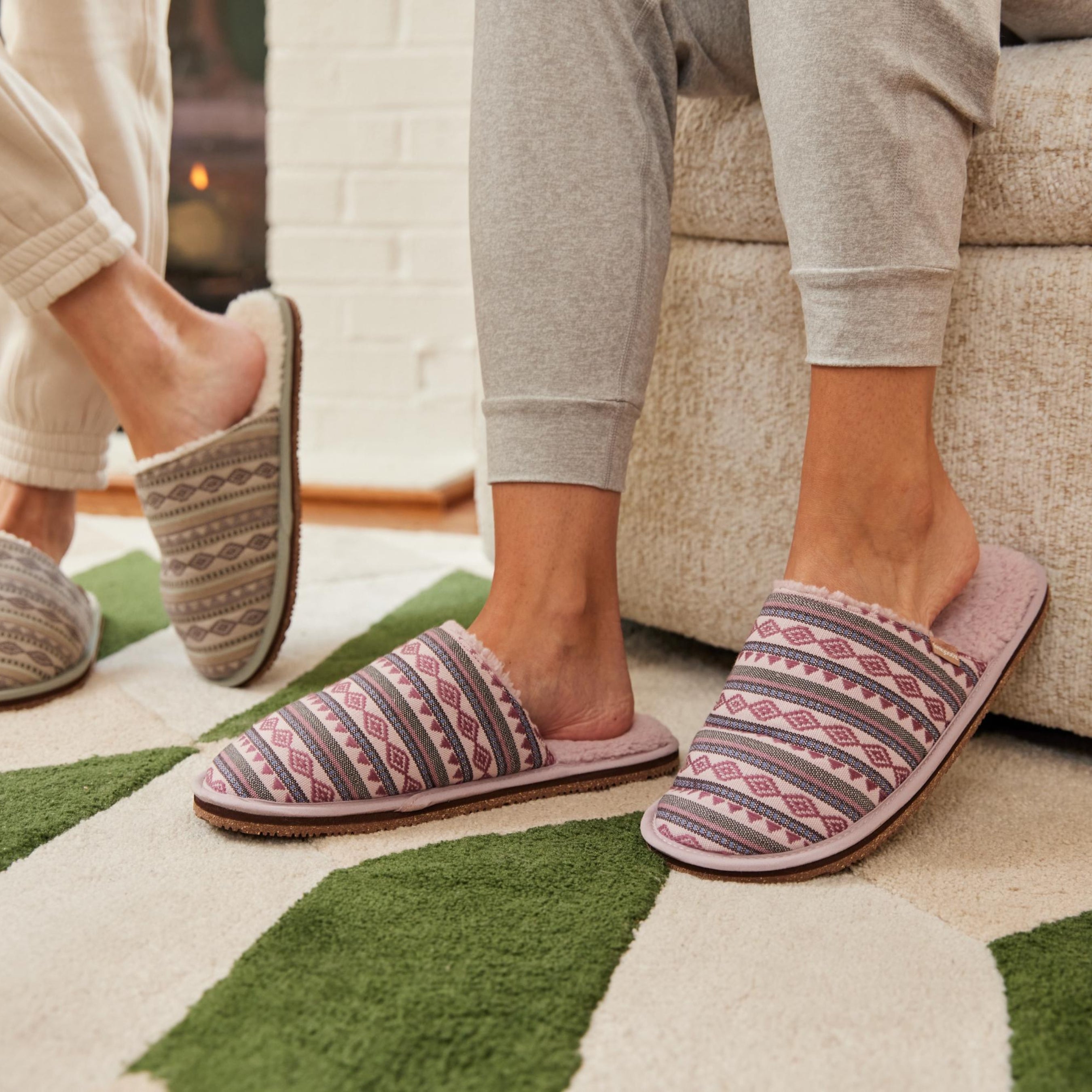 Women's Equinox Mule Slipper Plumeria – Feelgoodz