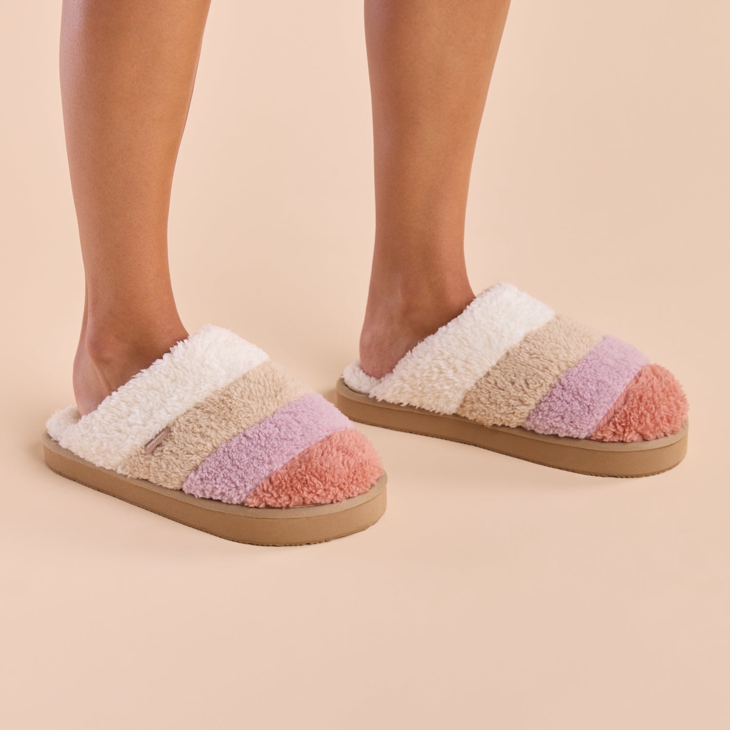 Women's Aurora Sherpa Ombre Mule Crepe Myrtle – Feelgoodz