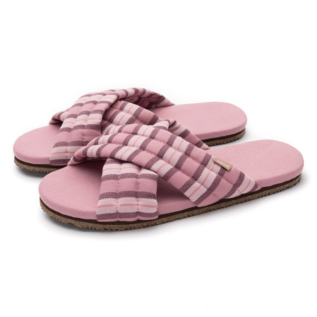 SLIPPER 24cm レディース Women's Quilted Cross-Strap Slipper Carnation – Feelgoodz